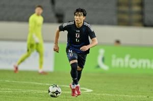 日本后卫:个人对自己表现远非满意 希望以这场比赛作为最低标准