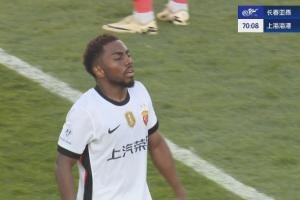 个人能力!蒯纪闻助攻,加布里埃尔内切世界波破门,海港2-0领先